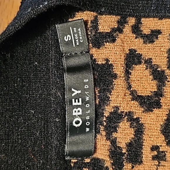 Obey Brown n Black Animal Print Sweater Women's Size Small - Picture 6 of 6